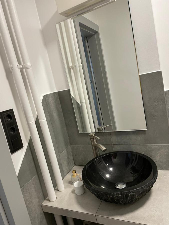 Grey Gucci Center Leilighet